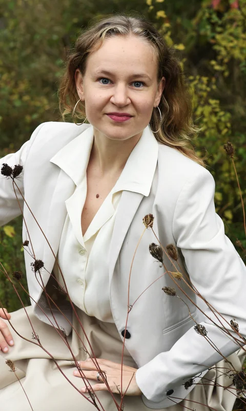 Portrait Rebecca Knoth-Letsch_Homepage_verkleinert_ausgeschnitten