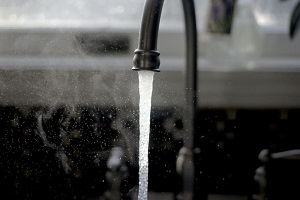 Appell der Wasserversorger an Europas Regierungen, die Landwirtschaftspolitik nach dem Vorbild der Trinkwasserinitiative umzugestalten